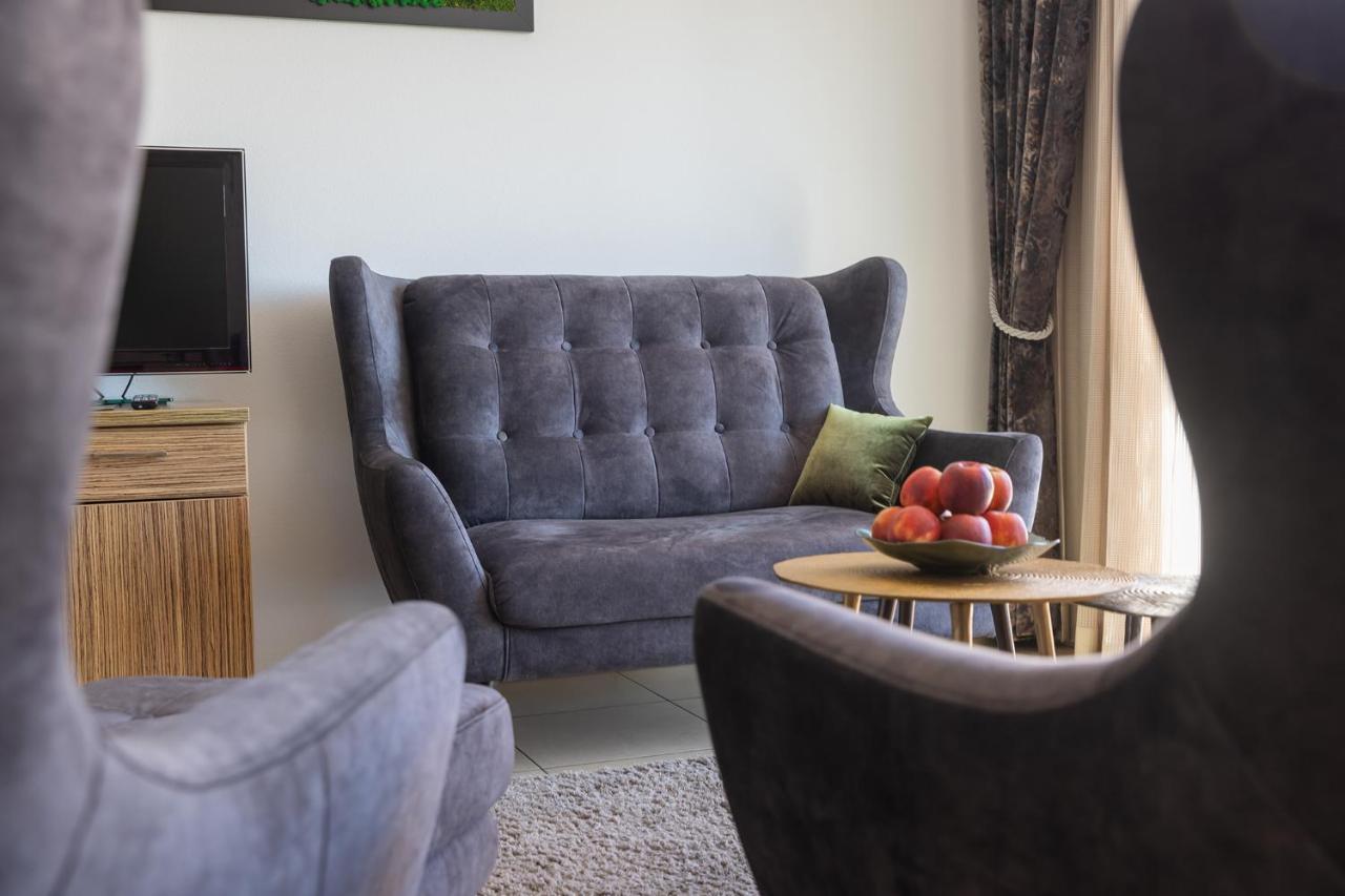 Boardinghouse - Adults Only -